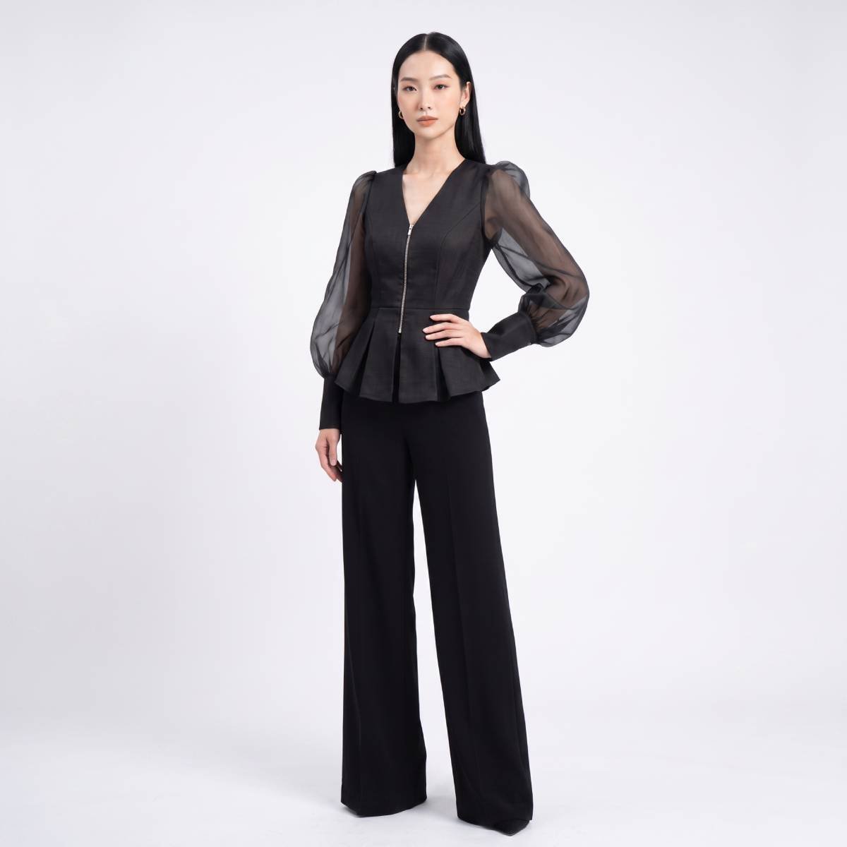 Áo Black Peplum Organza — toàn thân
