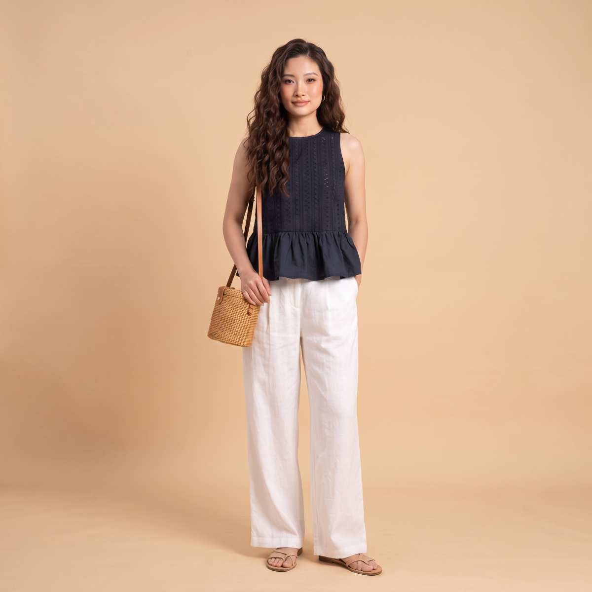 Áo Ren Peplum Khoét Lưng