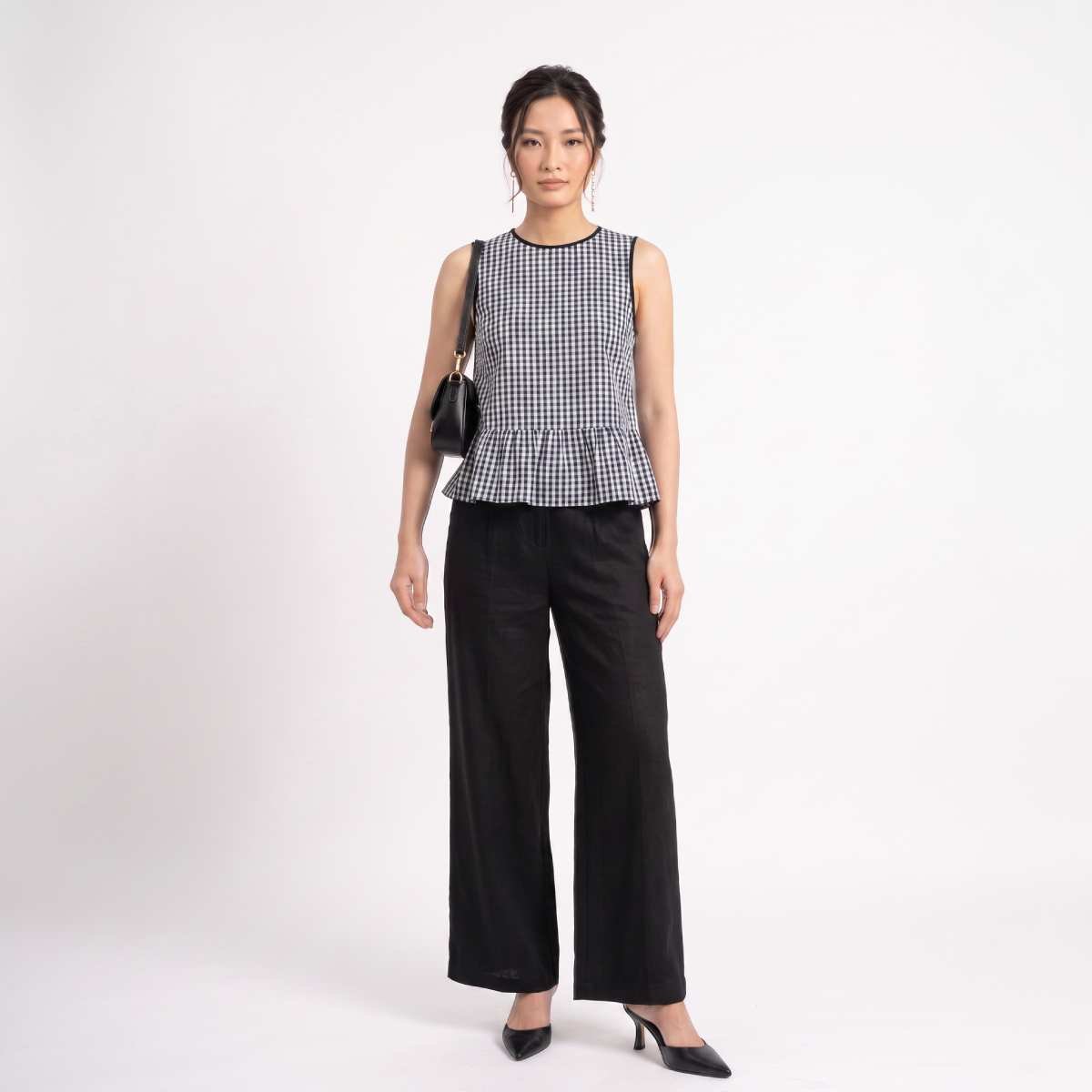 Áo Caro Peplum Vạt Tròn Sau — ảnh studio